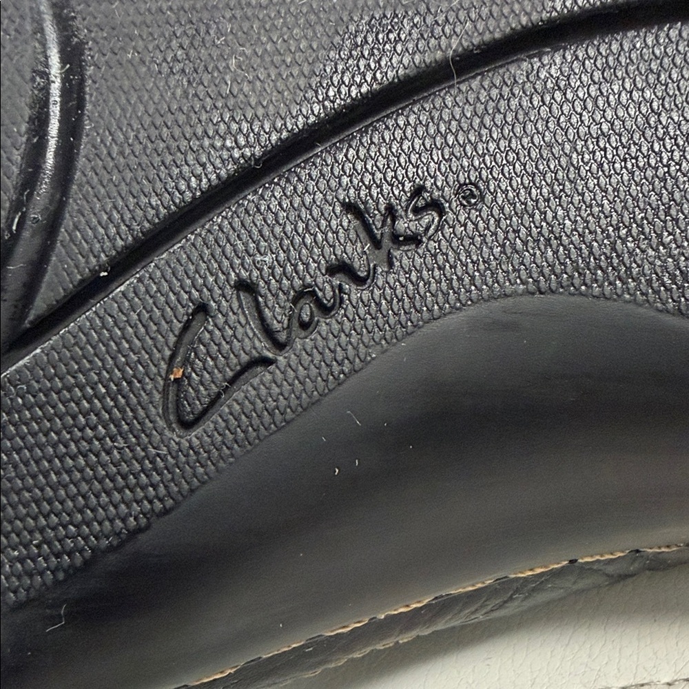 Clarks Collection Ashland Indigo Womens Shoe 8.5 Black Leather Loafer. - Picture 8 of 8